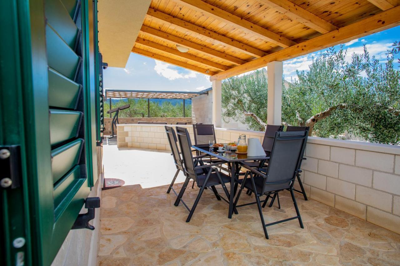 Opg Villa Meri Pucisca Extérieur photo