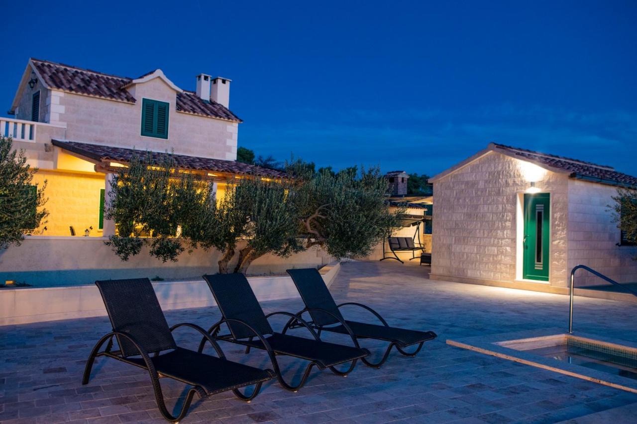 Opg Villa Meri Pucisca Extérieur photo
