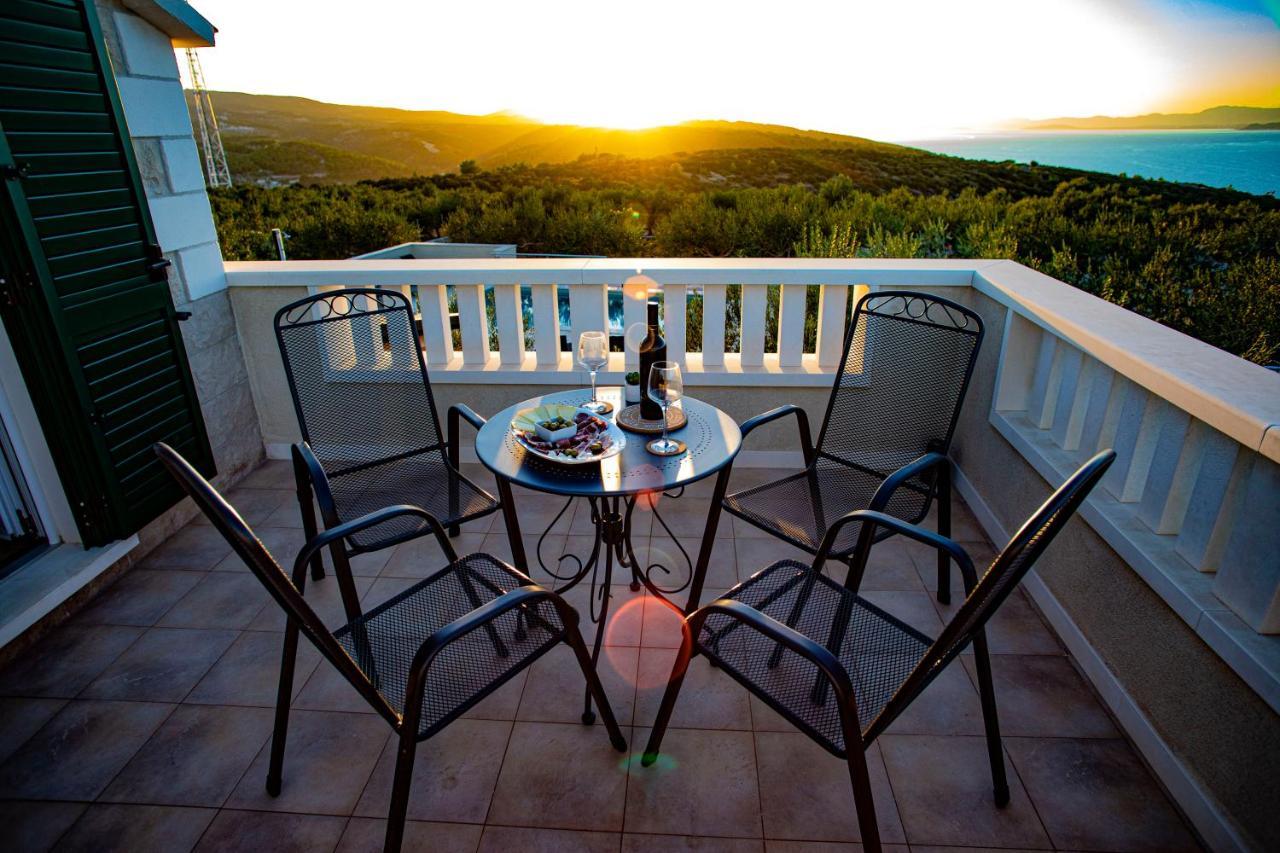 Opg Villa Meri Pucisca Extérieur photo